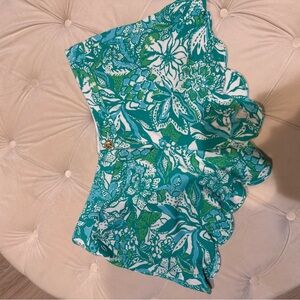 Lilly Pulitzer Green and White Shorts for Summer